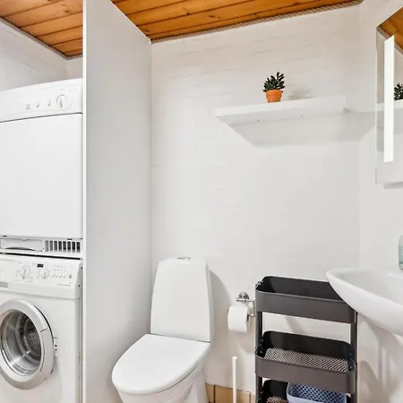 Holiday home Flot 12 Personers Pool Hus Taet Pa