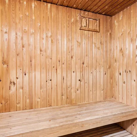 Flot 12 Personers Pool Hus Taet Pa Holiday home *
