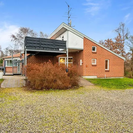 Flot 12 Personers Pool Hus Taet Pa Holiday home