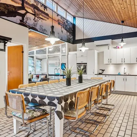 Holiday home Flot 12 Personers Pool Hus Taet Pa