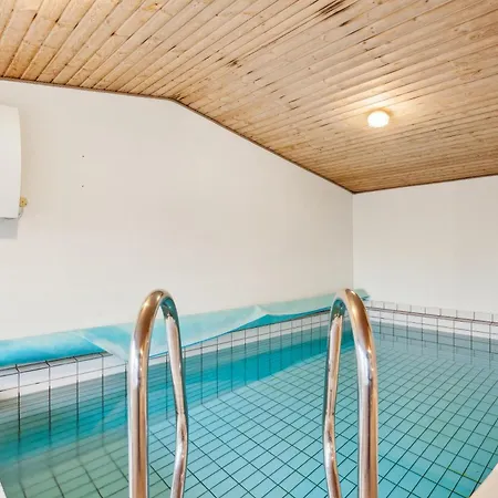 Holiday home Flot 12 Personers Pool Hus Taet Pa