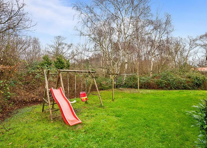 Spacious And Inviting Pool House With Spa, Sauna, Rooftop Terrace And For The Whole Family Just 300 Metres From The Water And Close To Ebeltoft